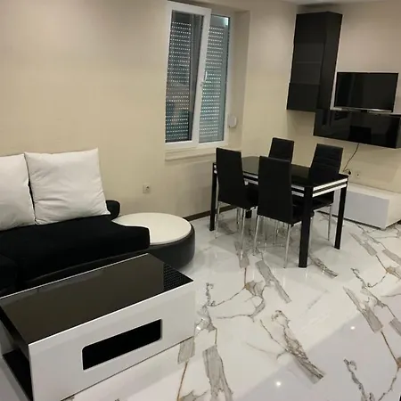 патилови Appartement *